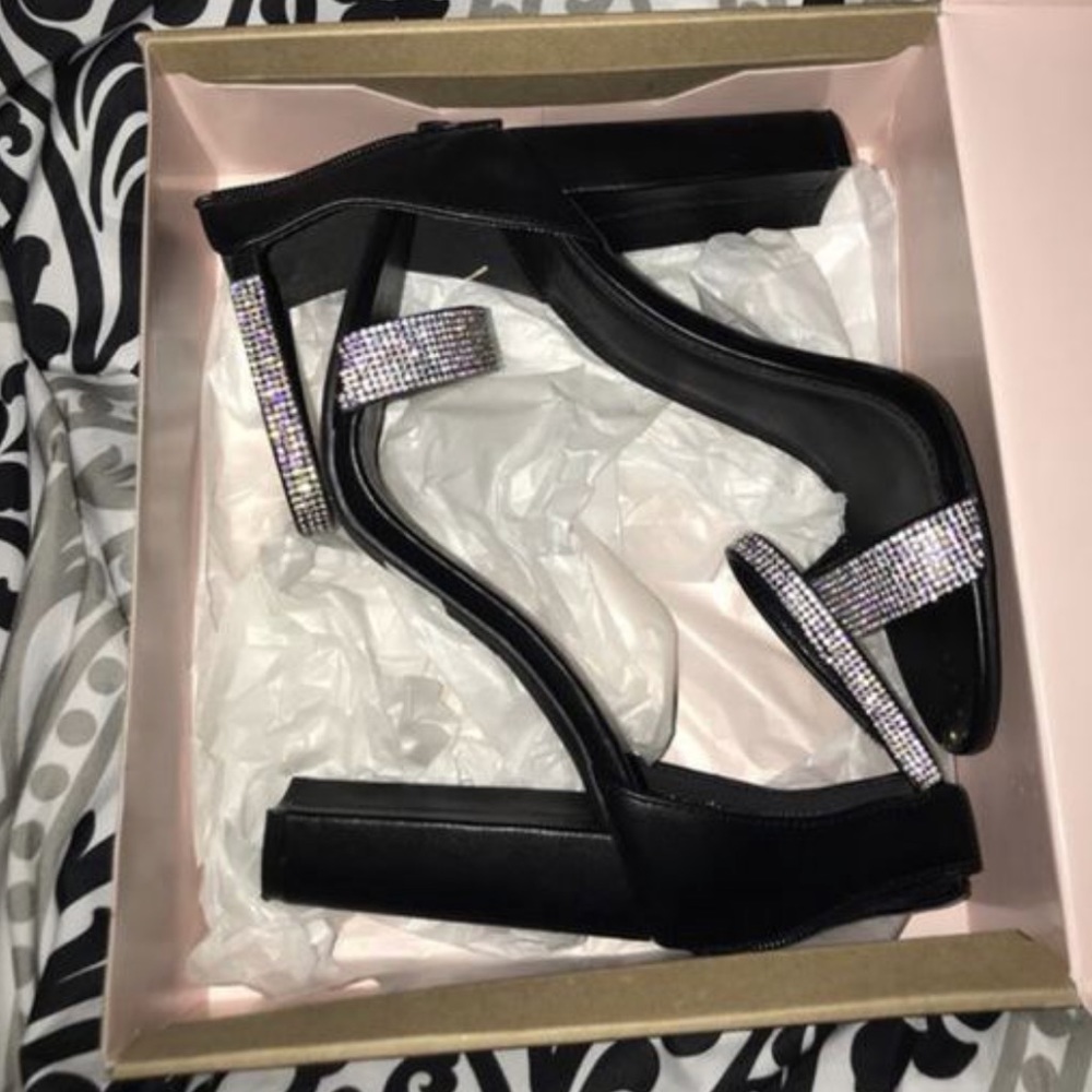 Bling Heels - Picture 2 of 3